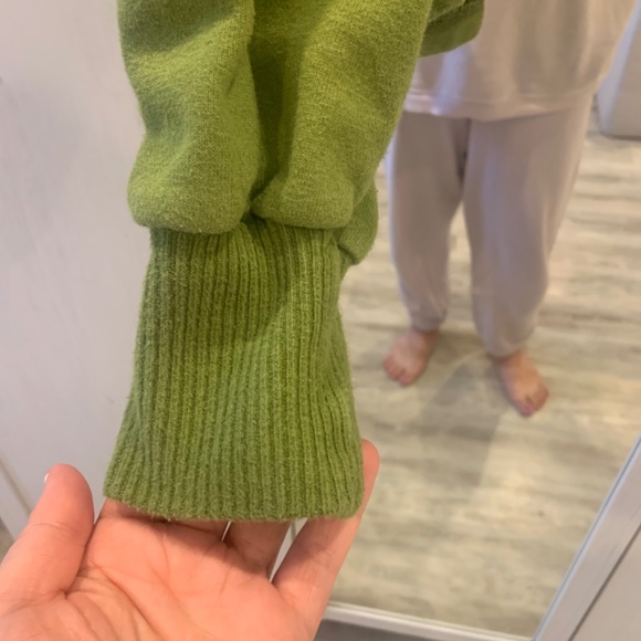 Merge Cloud Sweater Large - Picture 5 of 6